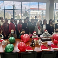 Tülay Aktaş Onkoloji Hastanesi Yılbaşı Kutlaması Tülay Aktaş Onkoloji Hastanesi Yılbaşı Kutlaması